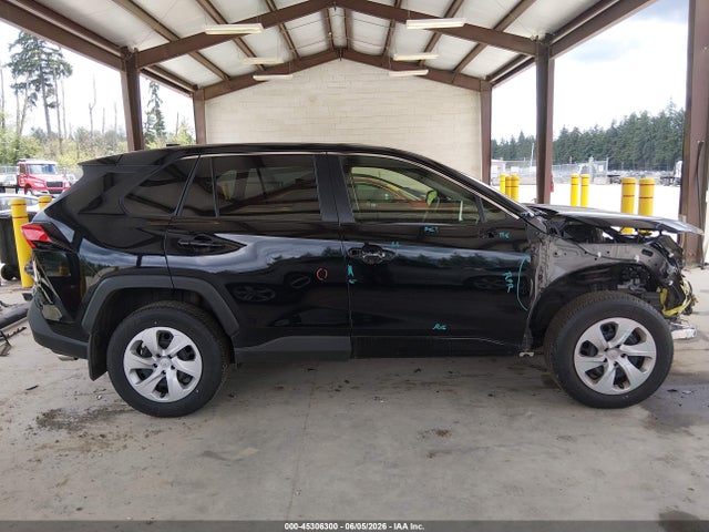 Toyota RAV4 LE 2025 JTMG1RFV4SD118602 Image 14
