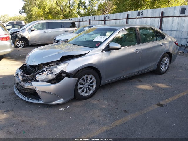 Toyota CAMRY LE 2015 4T4BF1FK3FR446829 Image 2