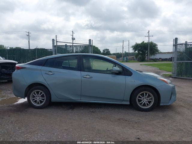 Toyota Prius Two Eco 2017 JTDKARFU0H3032641 Image 13