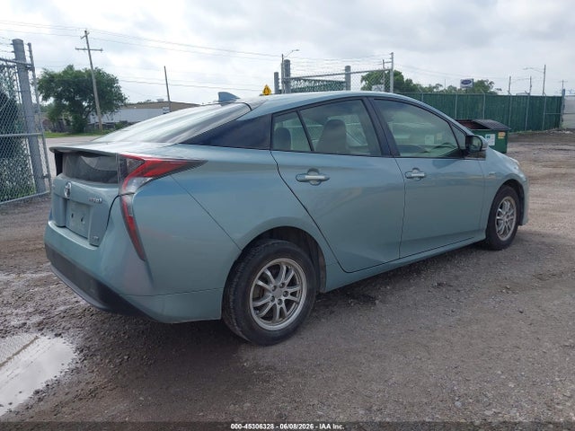 Toyota Prius Two Eco 2017 JTDKARFU0H3032641 Image 4