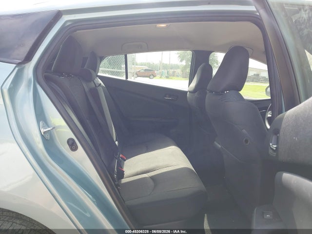 Toyota Prius Two Eco 2017 JTDKARFU0H3032641 Image 8