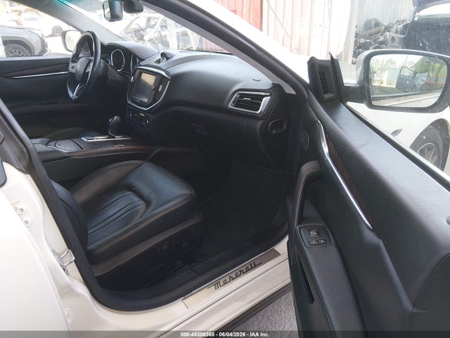Maserati Ghibli S Q4 2014 ZAM57RTAXE1089602 Image 5