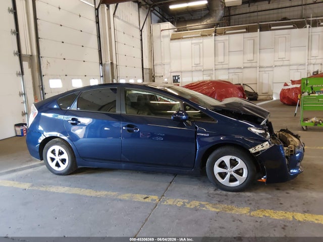 Toyota Prius Two 2015 JTDKN3DU7F0449578 Image 14