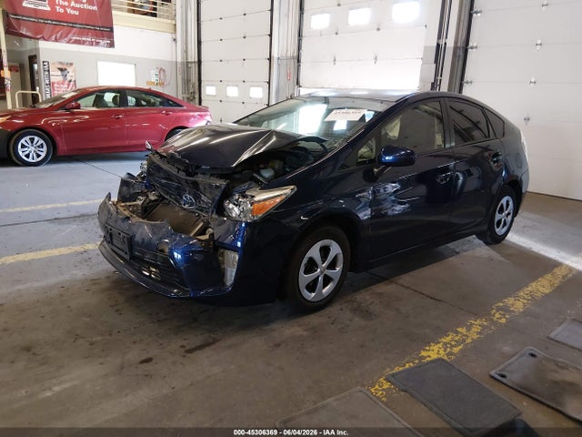 Toyota Prius Two 2015 JTDKN3DU7F0449578 Image 2