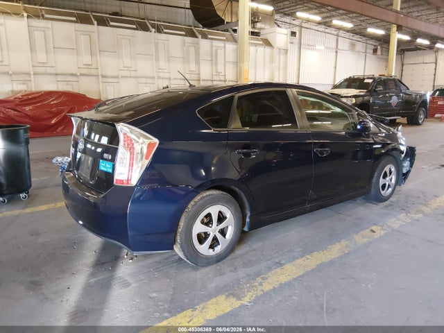 Toyota Prius Two 2015 JTDKN3DU7F0449578 Image 4
