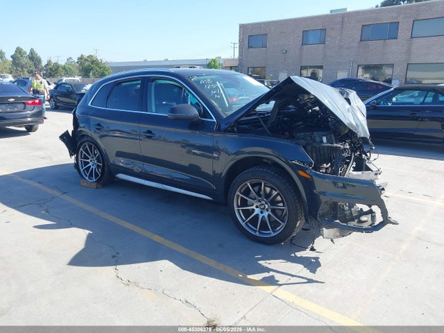 45306379 :رقم المزاد ، WA1BNAFY0J2225323 vin ، 2018 Audi Q5 2.0t Premium/2.0t Tech Premium مزاد بيع