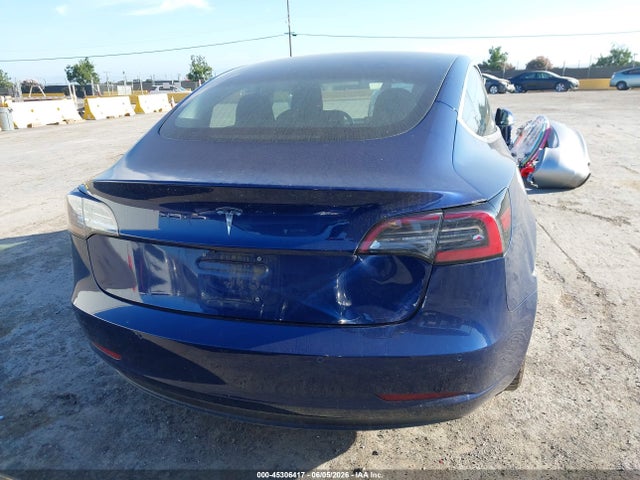 Продажа на аукционе авто 2018 Tesla Model 3 Long Range/mid Range, vin: 5YJ3E1EA1JF102626, номер лота: 45306417
