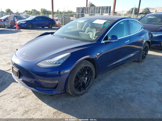 Продажа на аукционе авто 2018 Tesla Model 3 Long Range/mid Range, vin: 5YJ3E1EA1JF102626, номер лота: 45306417