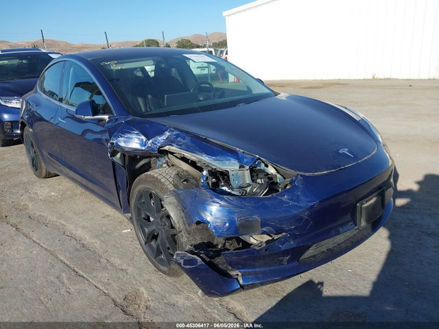 Продажа на аукционе авто 2018 Tesla Model 3 Long Range/mid Range, vin: 5YJ3E1EA1JF102626, номер лота: 45306417