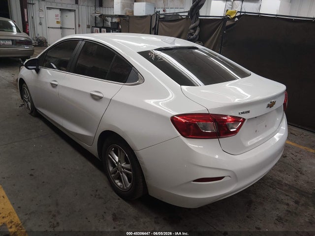1G1BE5SM2J7104837 Chevrolet Cruze Lt Auto