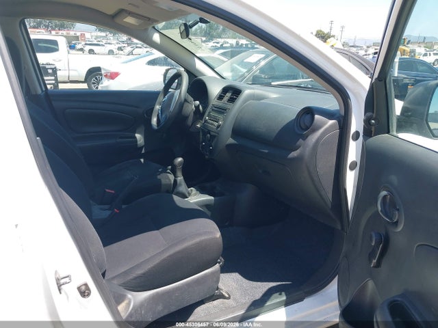 3N1CN7APXFL817509 Nissan Versa 1.6 S