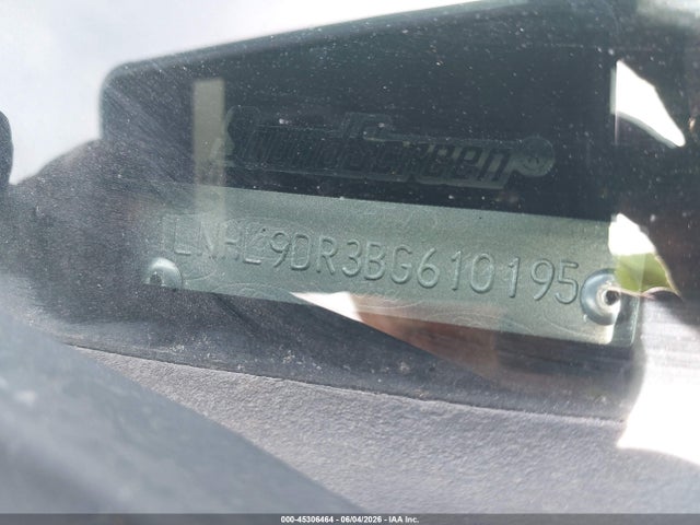 2011 Lincoln Mks მანქანა იყიდება აუქციონზე, vin: 1LNHL9DR3BG610195, აუქციონის ნომერი: 45306464