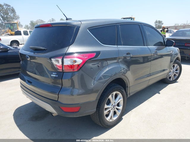 Ford ESCAPE SE 2017 1FMCU9G91HUD44933 Image 4