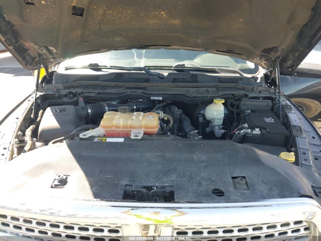 1C6RR7NMXHS882707 RAM 1500 Laramie 4x4 5&#039;7 Box