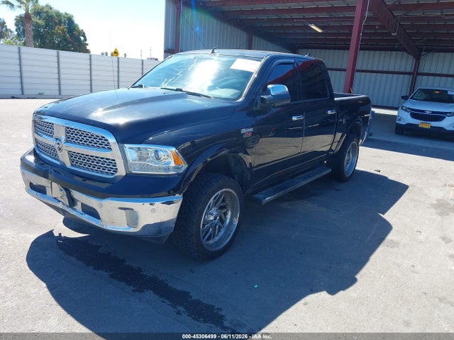 1C6RR7NMXHS882707 RAM 1500 Laramie 4x4 5&#039;7 Box