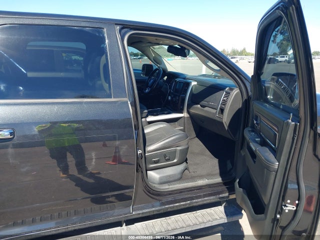 1C6RR7NMXHS882707 RAM 1500 Laramie 4x4 5&#039;7 Box