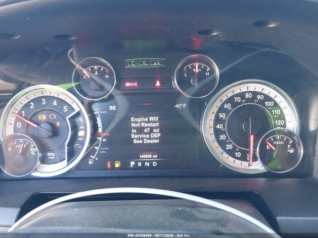 1C6RR7NMXHS882707 RAM 1500 Laramie 4x4 5&#039;7 Box