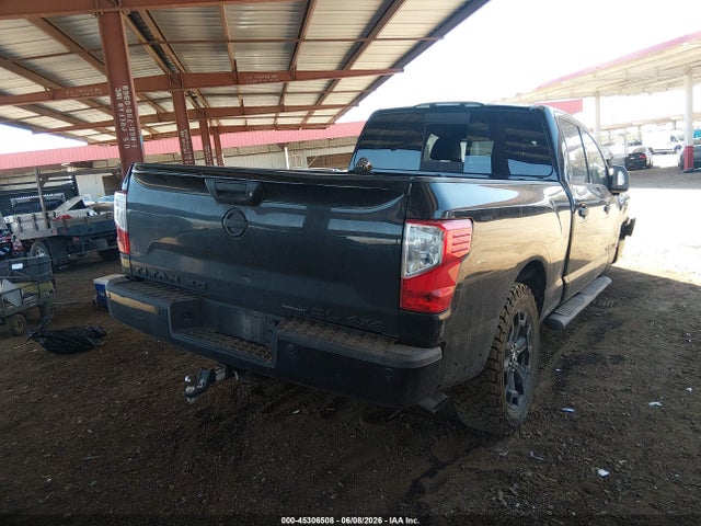 1N6BA1F45JN549829 Nissan Titan Xd Sl Diesel