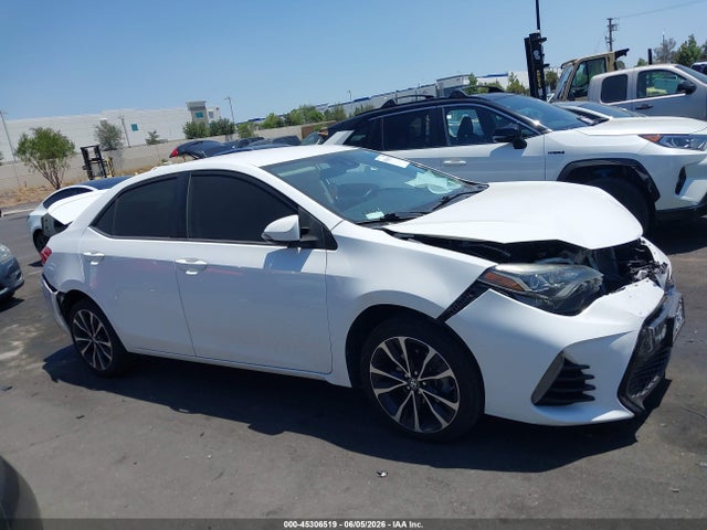 5YFBURHE5JP852062 Toyota COROLLA SE