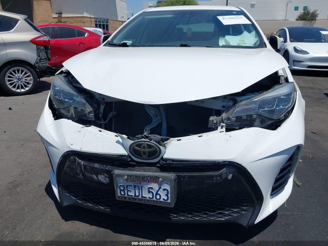 5YFBURHE5JP852062 Toyota COROLLA SE