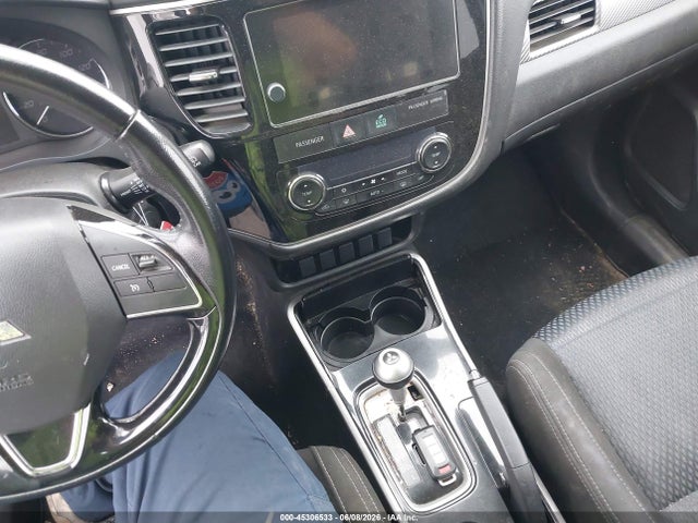 Mitsubishi Outlander Se 2017 JA4AD3A3XHZ063451 Image 11