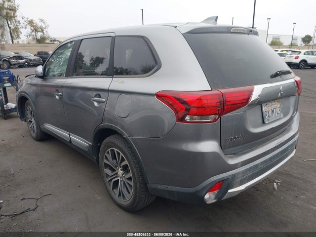 Mitsubishi Outlander Se 2017 JA4AD3A3XHZ063451 Image 3
