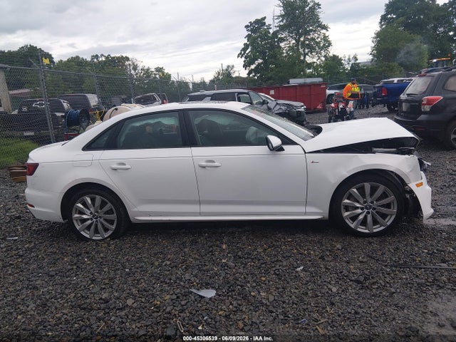 2018 Audi A4 2.0t Premium/2.0t Tech Premium მანქანა იყიდება აუქციონზე, vin: WAUDNAF41JA118327, აუქციონის ნომერი: 45306539