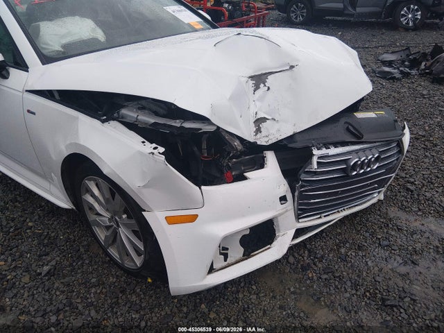2018 Audi A4 2.0t Premium/2.0t Tech Premium მანქანა იყიდება აუქციონზე, vin: WAUDNAF41JA118327, აუქციონის ნომერი: 45306539