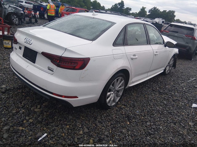2018 Audi A4 2.0t Premium/2.0t Tech Premium მანქანა იყიდება აუქციონზე, vin: WAUDNAF41JA118327, აუქციონის ნომერი: 45306539