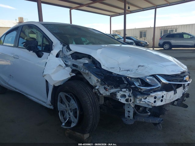 Chevrolet Cruze Ls Auto 2018 1G1BC5SM3J7237063 Image 6