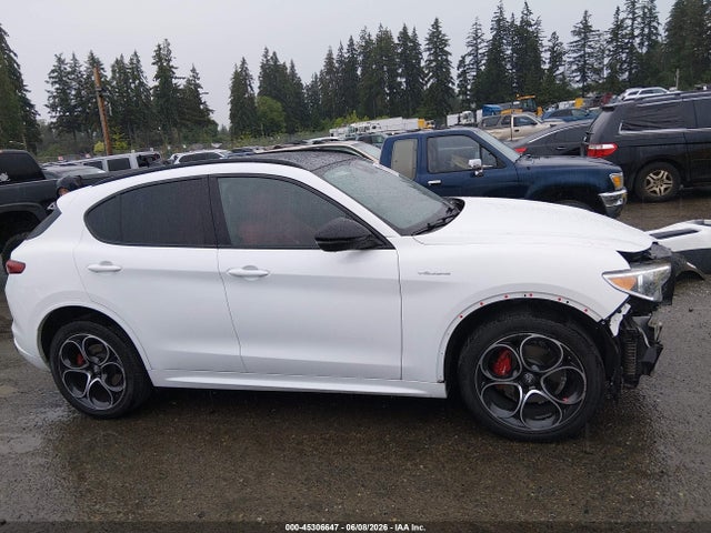 Alfa Romeo Stelvio Veloce Awd 2023 ZASPAKBNXP7D65276 Image 14