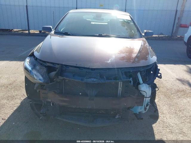 1G1ZD5ST1LF076871 Chevrolet Malibu Fwd Lt