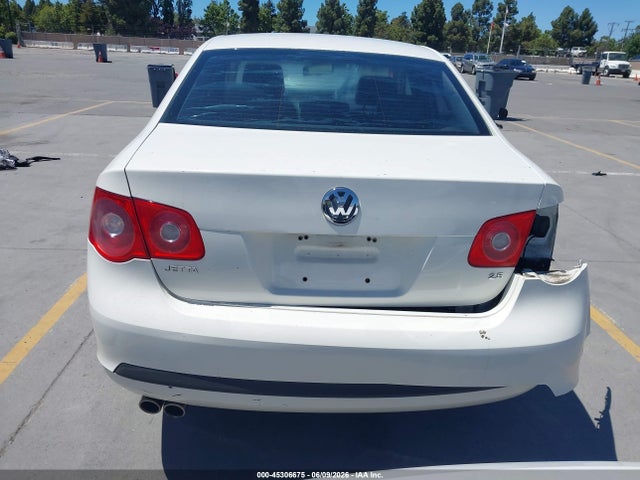 45306675 :رقم المزاد ، 3VWRG71K65M614712 vin ، 2005 Volkswagen Jetta 2.5 مزاد بيع