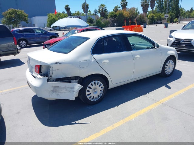 45306675 :رقم المزاد ، 3VWRG71K65M614712 vin ، 2005 Volkswagen Jetta 2.5 مزاد بيع
