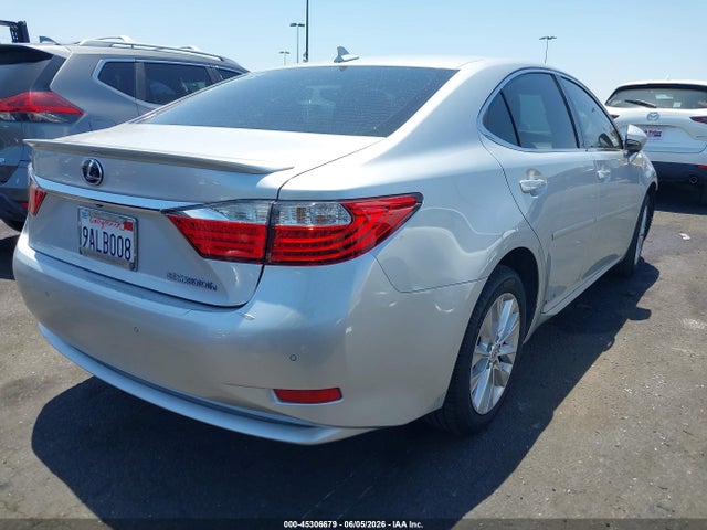 Lexus ES 300H 2014 JTHBW1GGXE2058420 Image 4