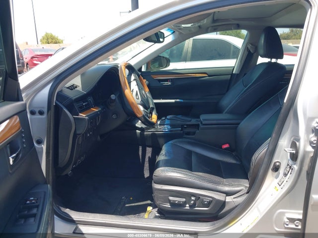 Lexus ES 300H 2014 JTHBW1GGXE2058420 Image 5