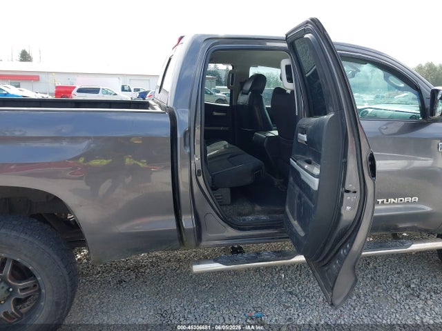 5TFUY5F10EX338410 Toyota Tundra Sr5 5.7l V8