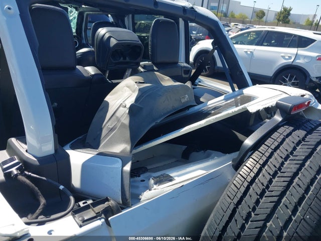 45306698 :رقم المزاد ، 1C4HJXENXLW247833 vin ، 2020 Jeep Wrangler Unlimited Sahara 4x4 مزاد بيع
