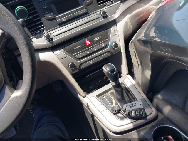 Hyundai ELANTRA SE 2018 KMHD74LF1JU466465 Image 11