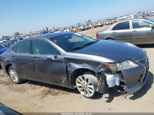 Продажа на аукционе авто 2013 Lexus Es 300h, vin: JTHBW1GG0D2015624, номер лота: 45306724