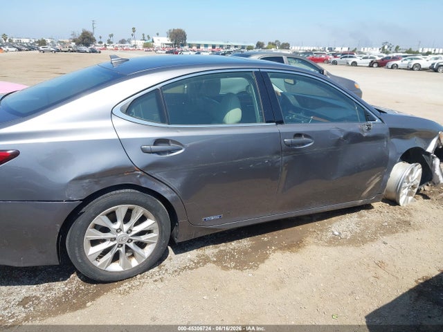 Продажа на аукционе авто 2013 Lexus Es 300h, vin: JTHBW1GG0D2015624, номер лота: 45306724