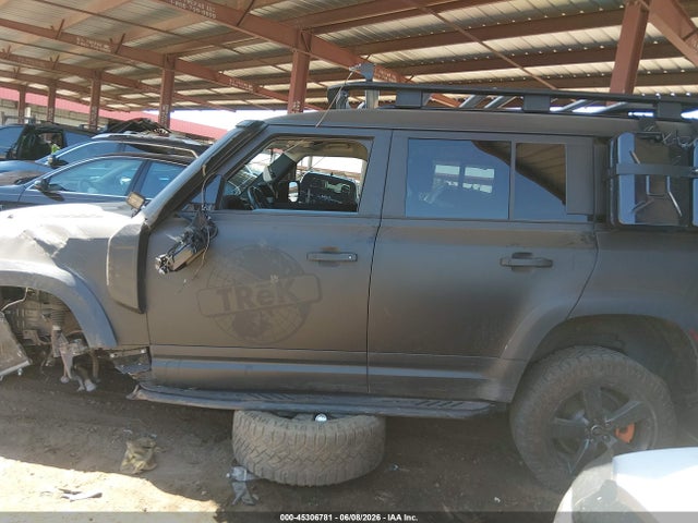 Продаж на аукціоні авто 2023 Land Rover Defender 130 Se, vin: SALEPFEU9P2225749, номер лоту: 45306781