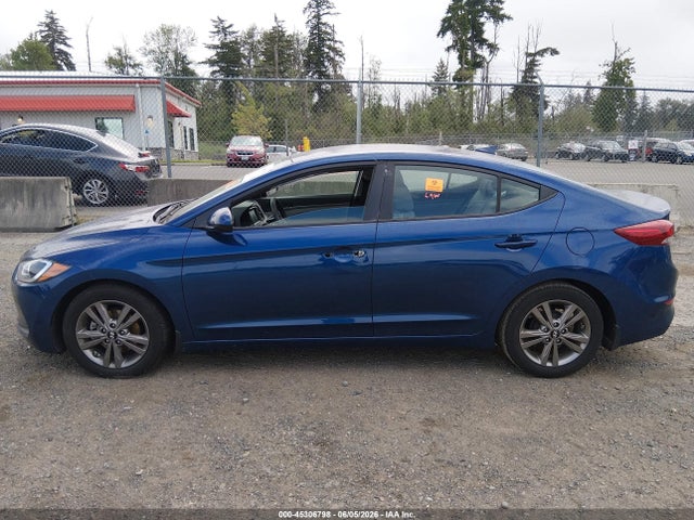 5NPD84LFXHH196559 Hyundai ELANTRA SE