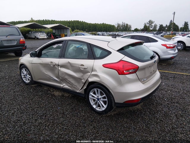Ford FOCUS SE 2017 1FADP3K20HL271427 Image 3