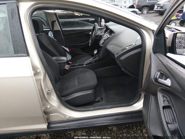 Ford FOCUS SE 2017 1FADP3K20HL271427 Image 5