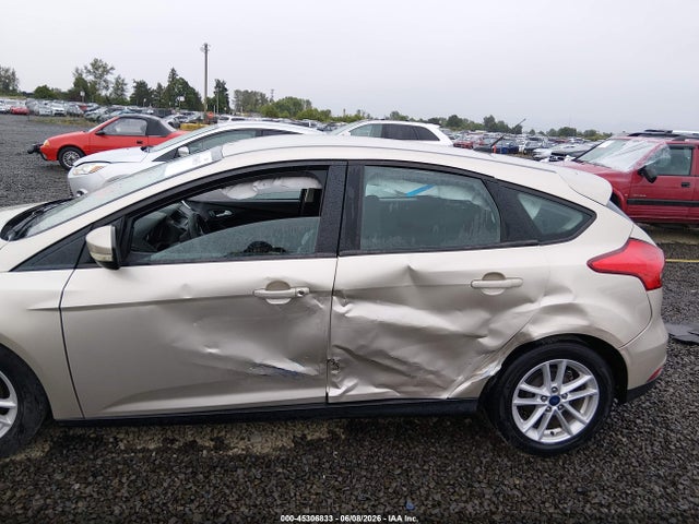 Ford FOCUS SE 2017 1FADP3K20HL271427 Image 6