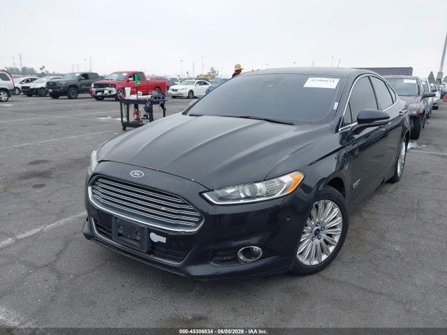 Ford Fusion Energi Titanium 2014 3FA6P0SU7ER122115 Image 2