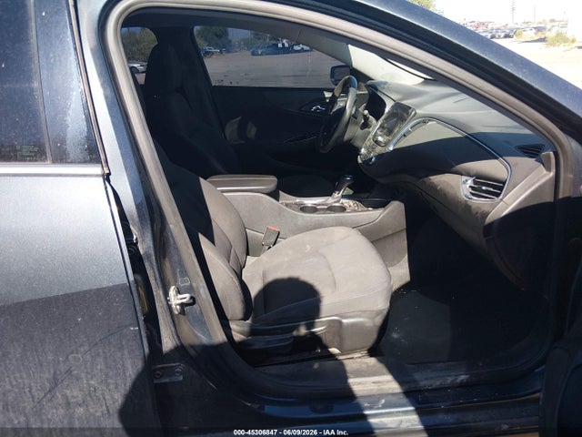 1G1ZD5ST7LF055118 Chevrolet Malibu Fwd Lt