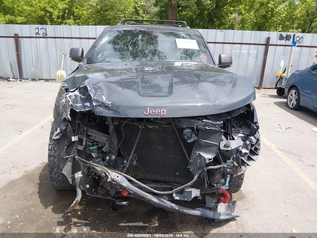 1C4RJFLG8JC106177 Jeep Grand Cherokee Trailhawk 4x4