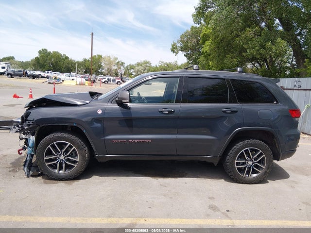1C4RJFLG8JC106177 Jeep Grand Cherokee Trailhawk 4x4